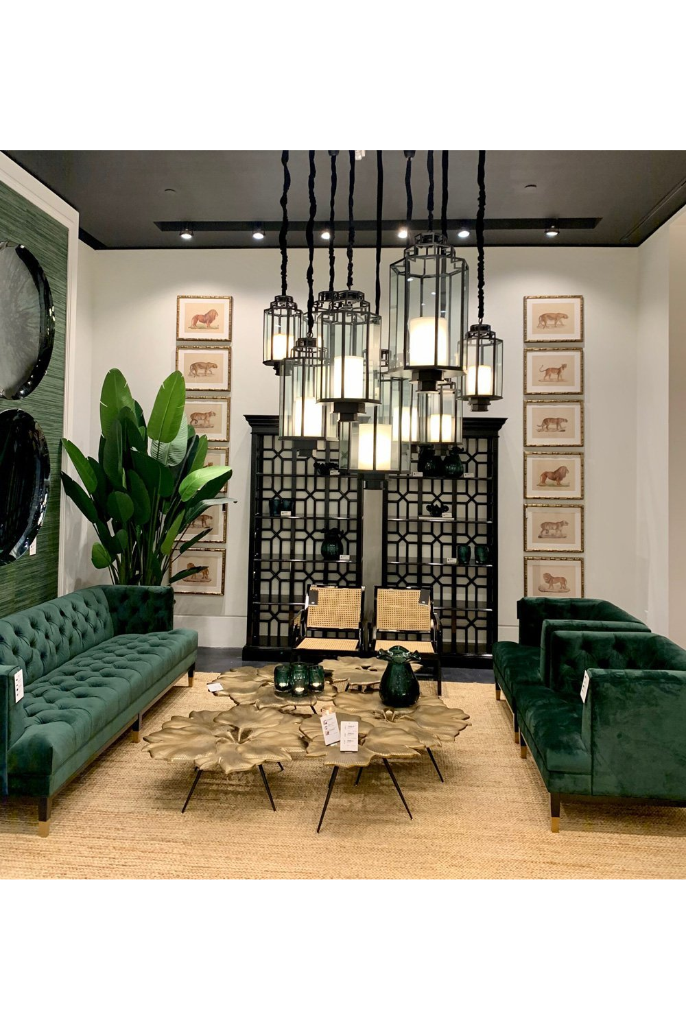 Display Cabinet | Eichholtz Colliers | #1 Eichholtz Trade Partner