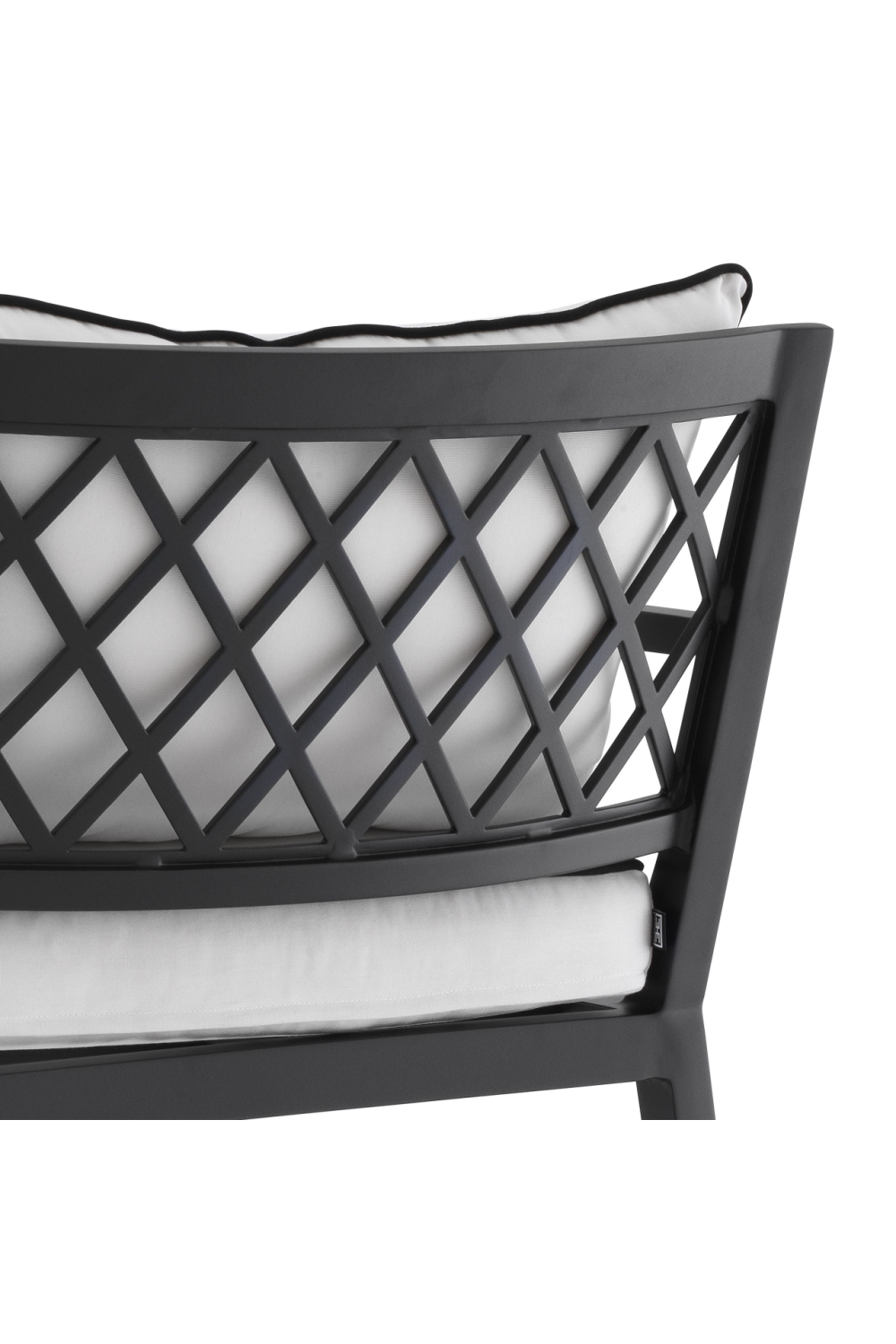 Outdoor Chaise Lounge Chair | Eichholtz Bella Vista | Oroa.com
