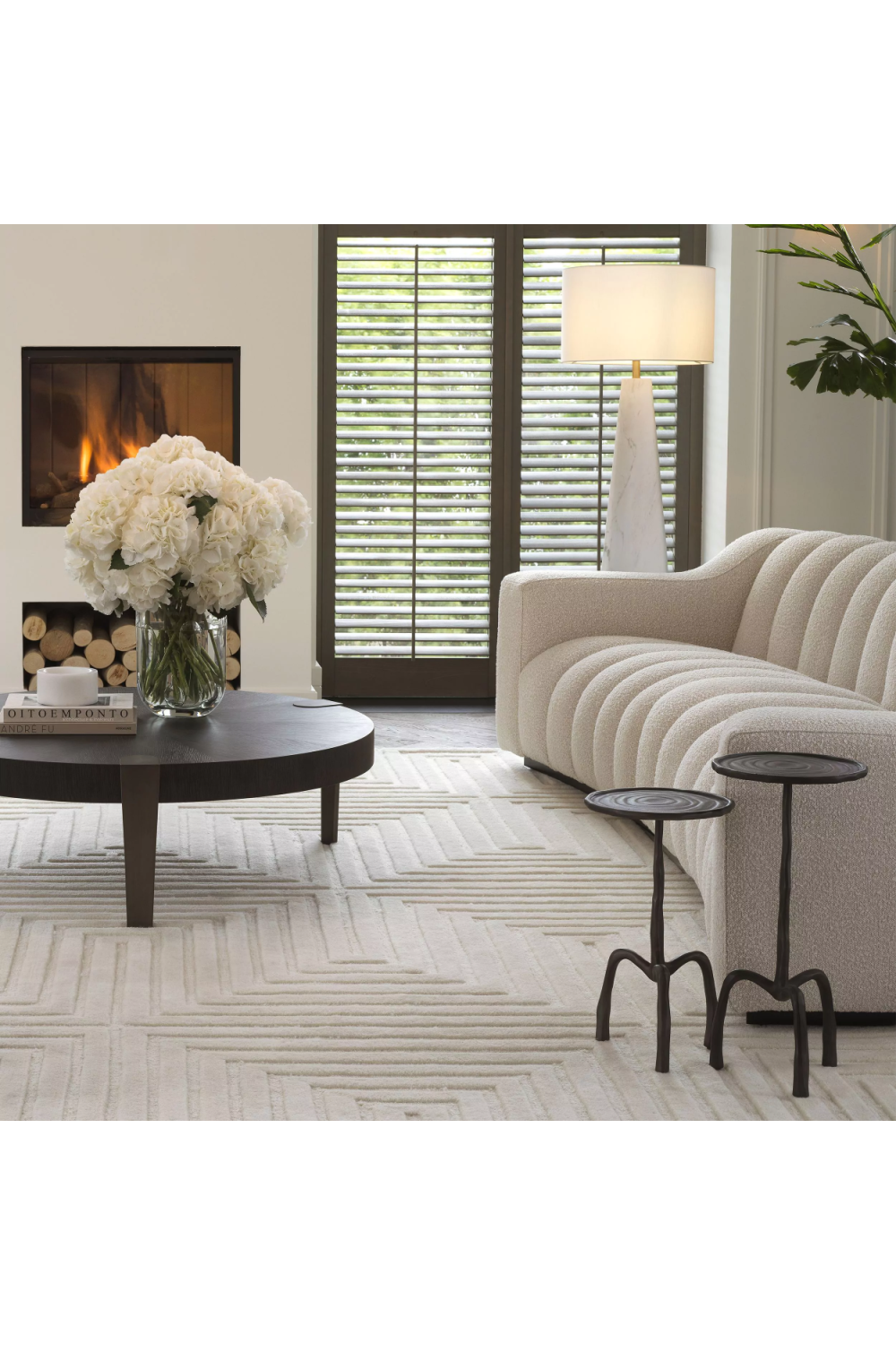 Round Bronze Side Table | Eichholtz Kubu | Oroa.com