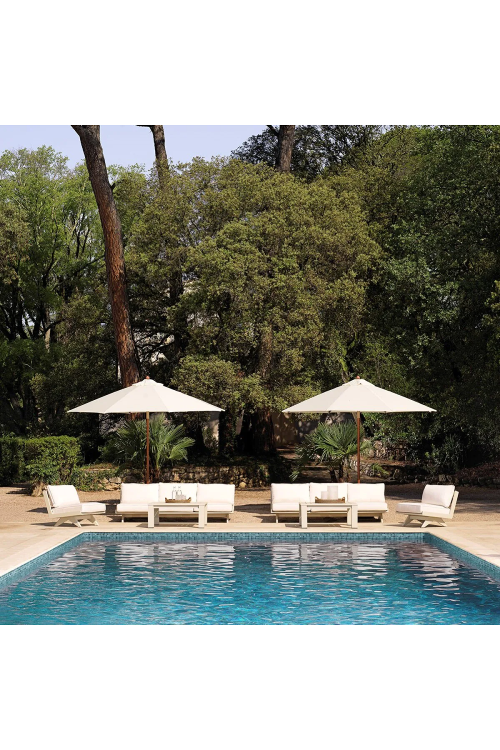 Sand Finish Cushioned Outdoor Chair | Eichholtz Lomax | Oroa.com