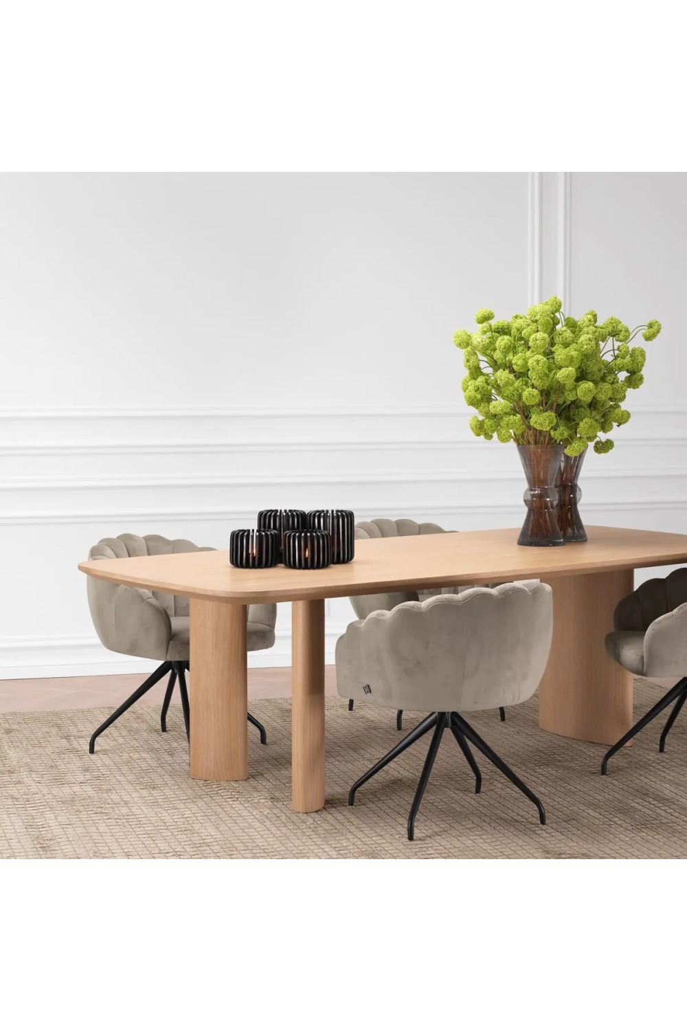 Vintage Iron Candle Holder | Eichholtz Lapidos | Oroa.com