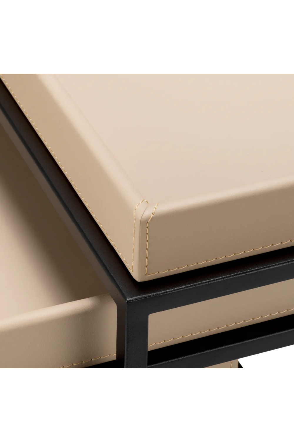 Leather Tray Top Side Tables (3) | Eichholtz Léonard | Oroa.com