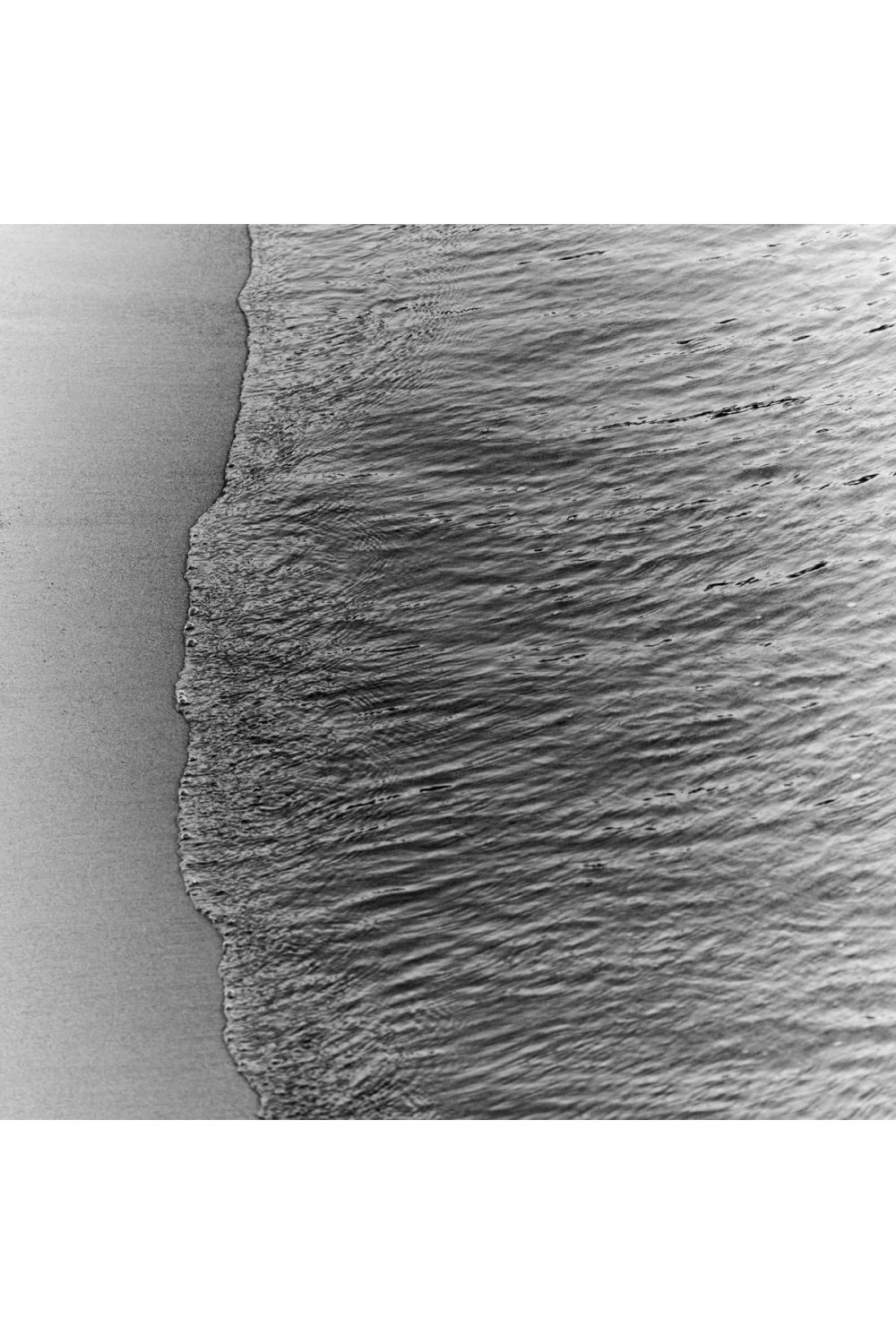 Gray Ocean Edge Art Print | Eichholtz Cala Vincente | Oroa.com