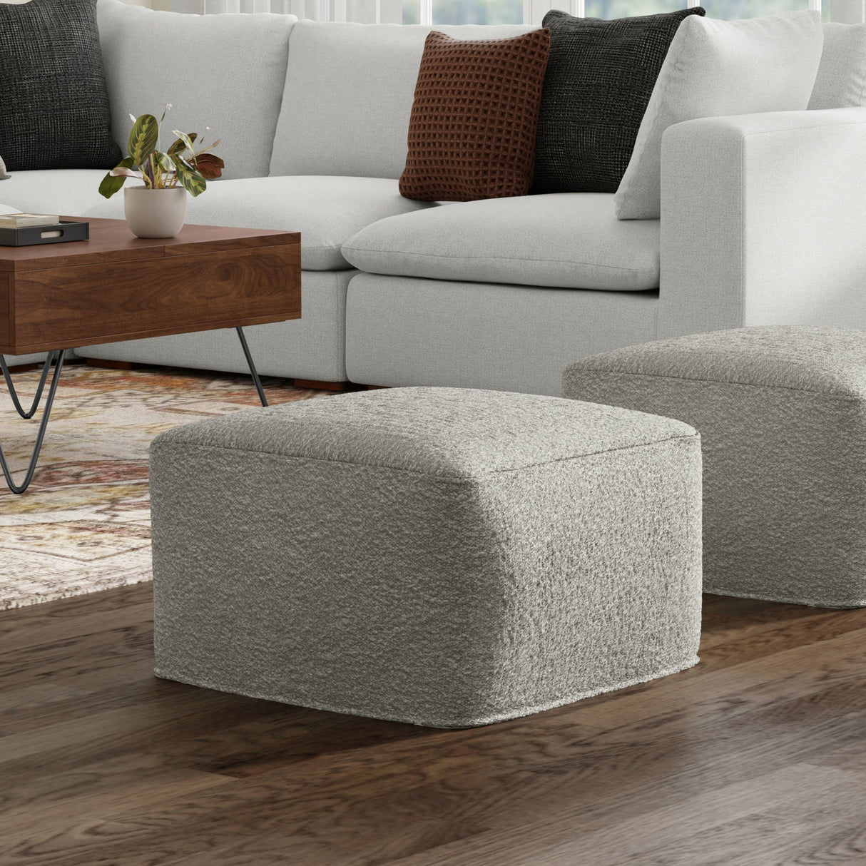 Chantal - Soft Square Pouf - OROA