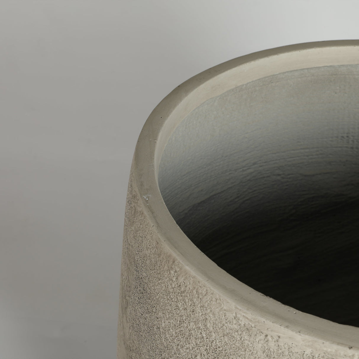 Round Concrete Planter (S/2) - Antique Grey