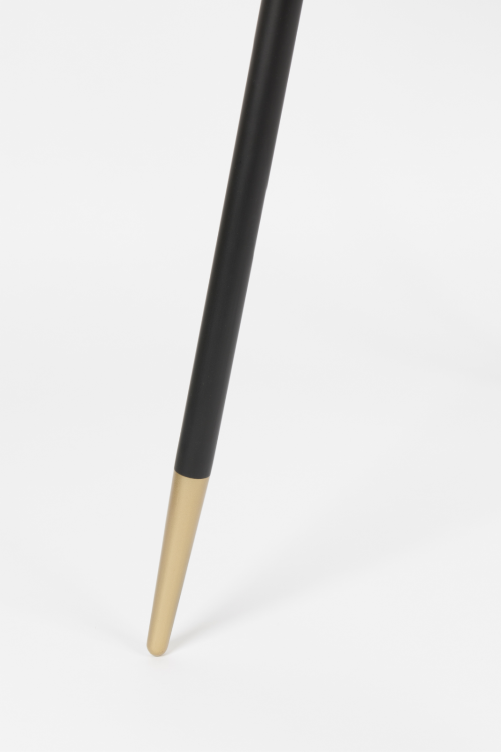 Ash Wood Dining Table | DF Denise | OROA.com