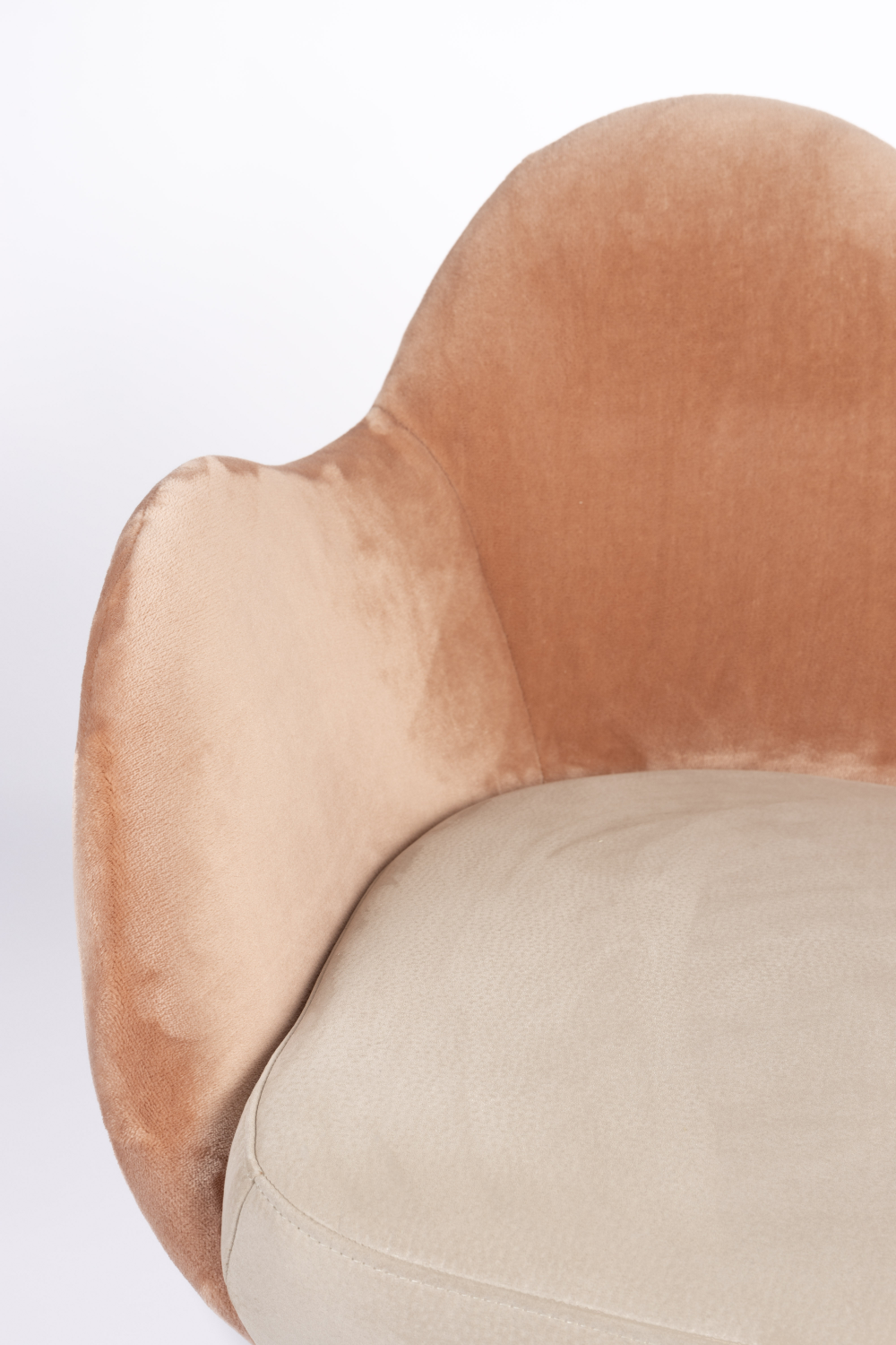 Pink Modern Lounge Chair | Oroa.com