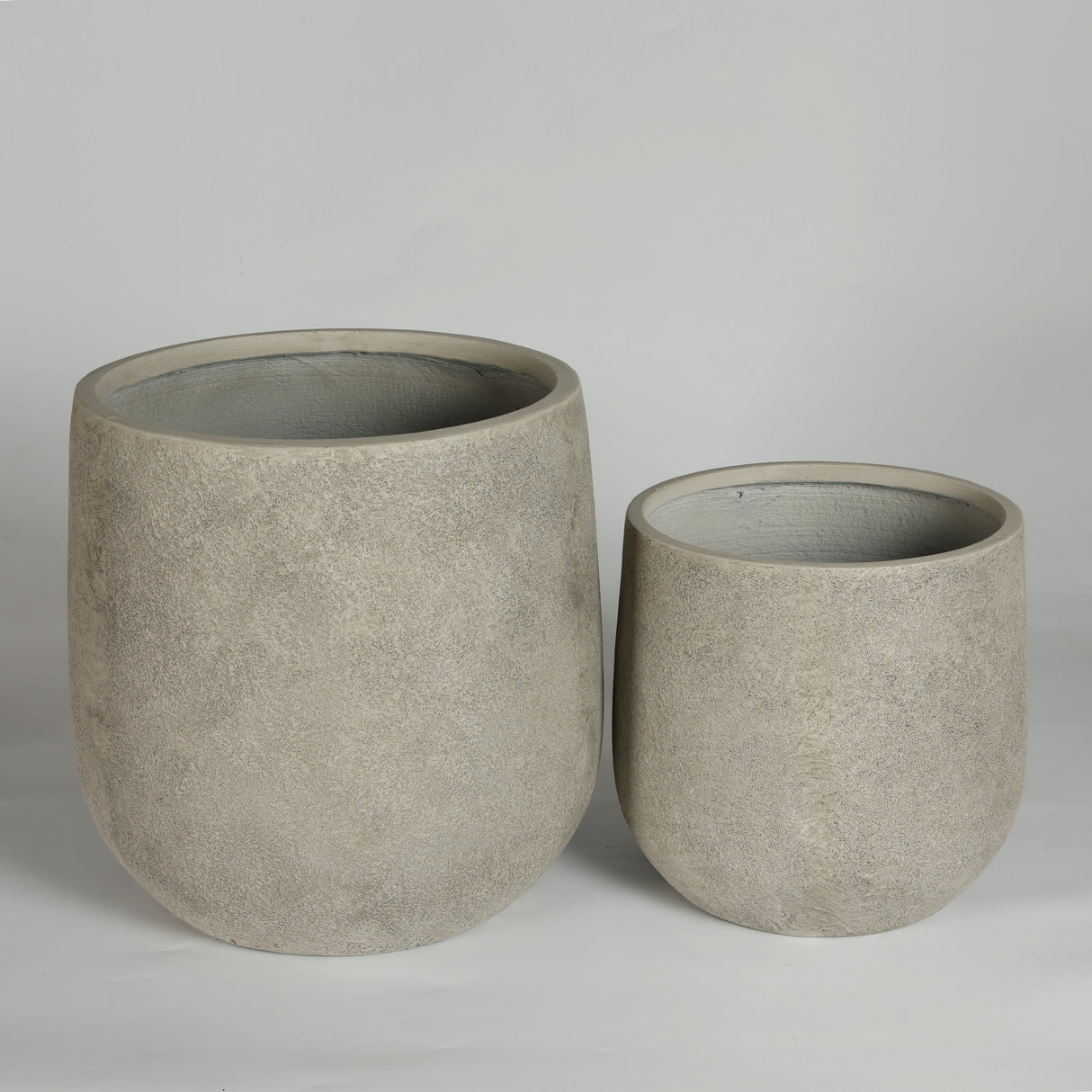 Round Concrete Planter (S/2) - Antique Grey