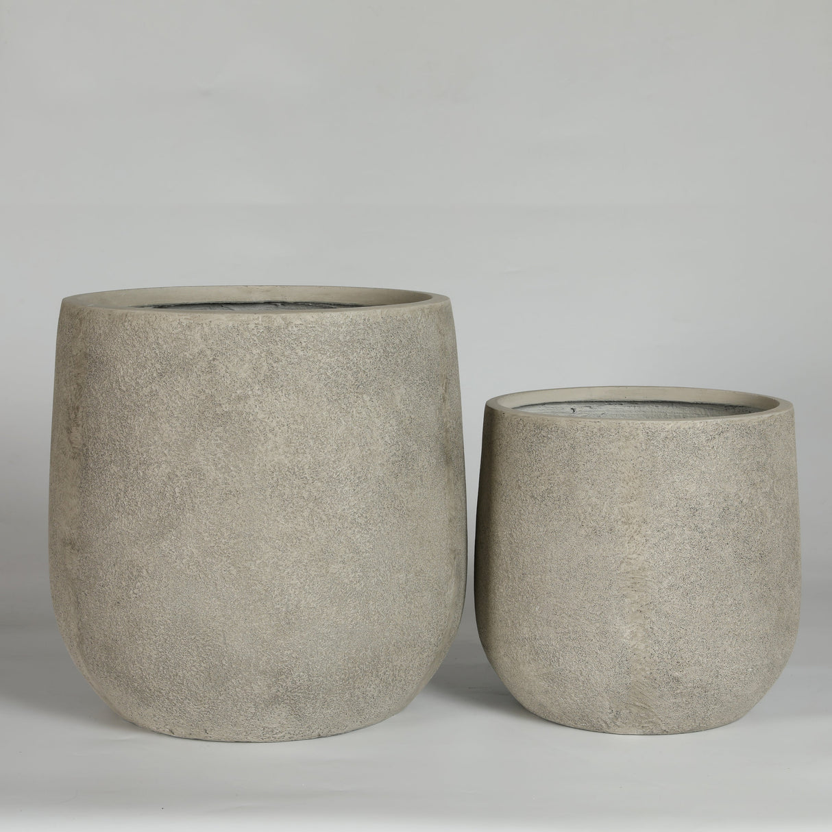 Round Concrete Planter (S/2) - Antique Grey