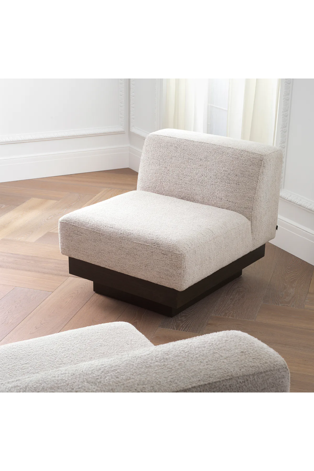 White Armless Lounge Chair | Eichholtz Bastion | Oroa.com