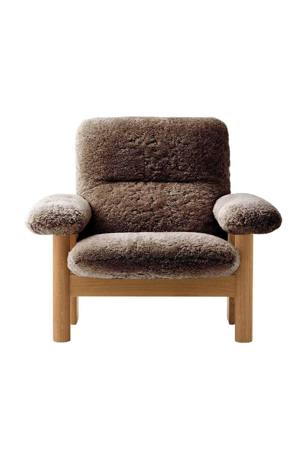 Sheepskin Lounge Chair | Audo Copenhagen Brasilia | Oroa.com