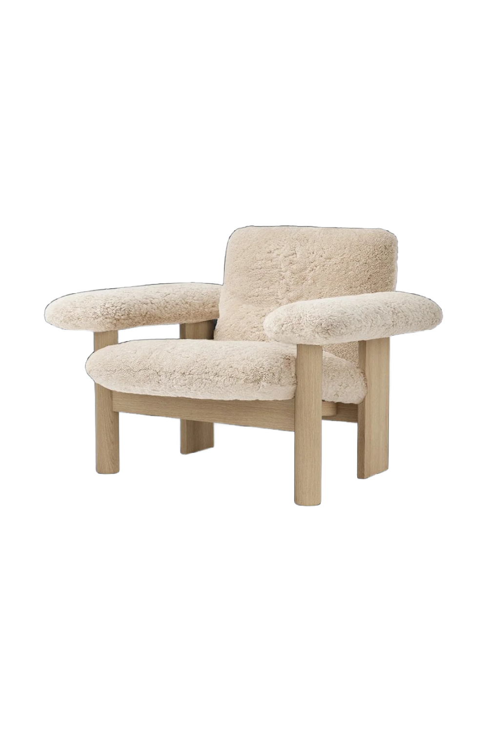 Low Back Sheep Skin Lounge Chair | Audo Copenhagen Brasilia | Oroa.com