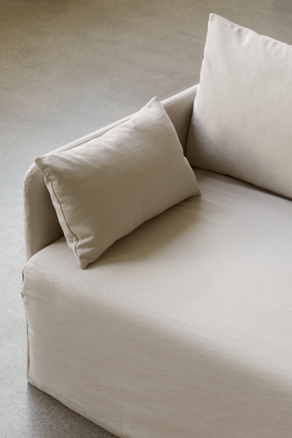 Loose Cover 2-Seater Sofa | Audo Copenhagen Offset | Oroa.com