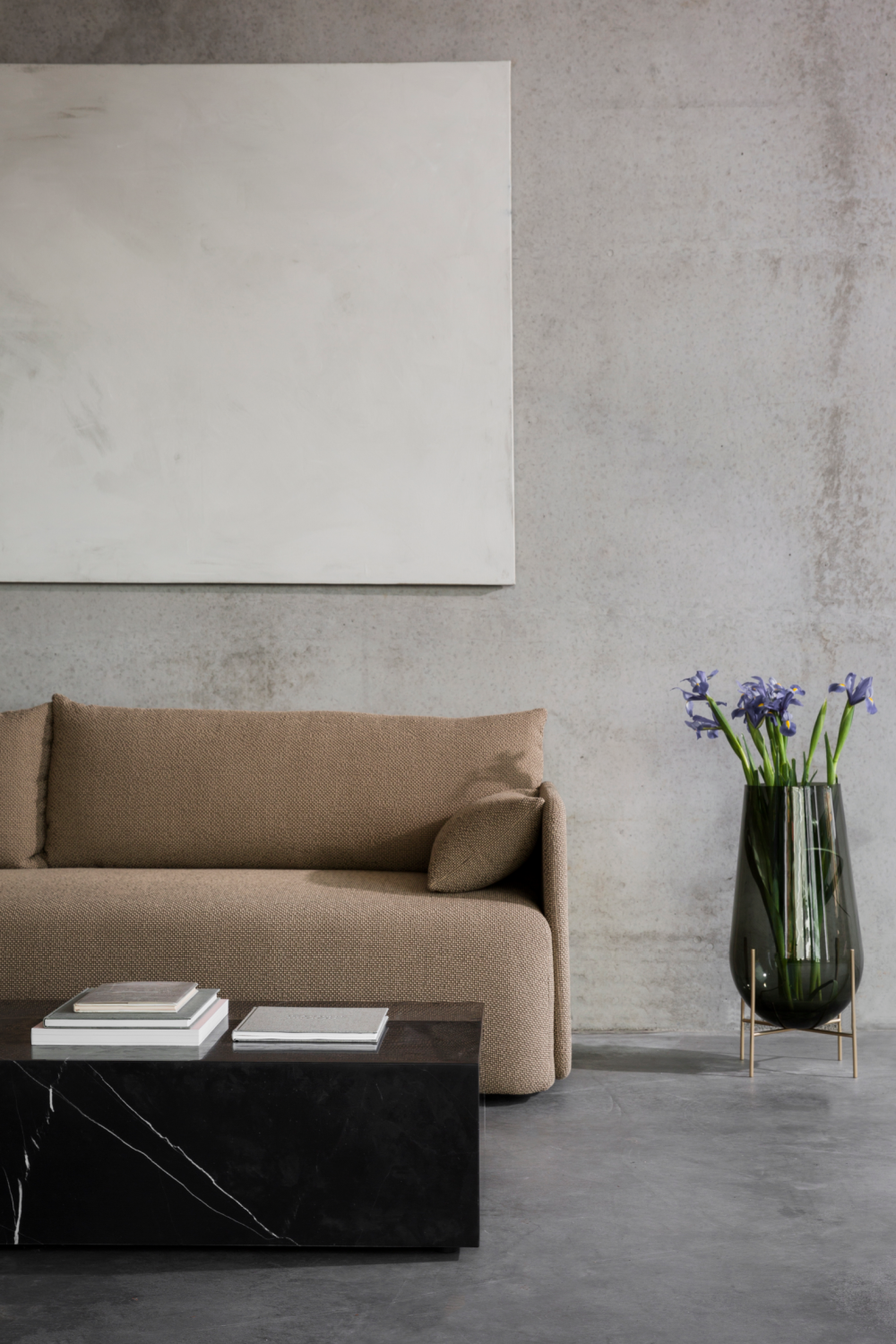Modern Minimalist 3-Seater Sofa | Audo Copenhagen Offset | Oroa.com