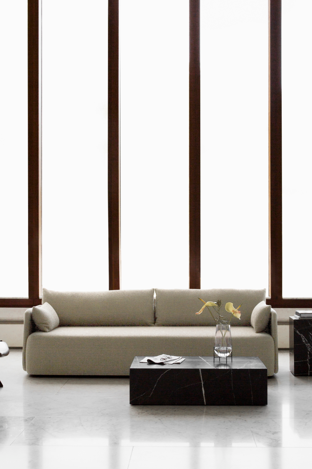 Modern Minimalist 3-Seater Sofa | Audo Copenhagen Offset | Oroa.com