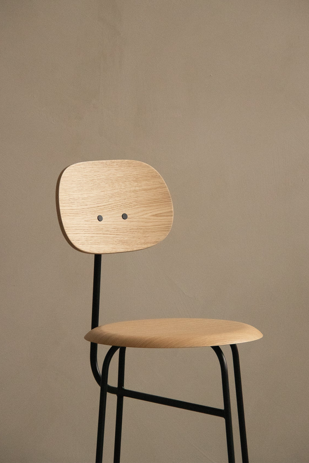 Oak Veneer Counter Chair | Audo Copenhagen Afteroom | Oroa.com