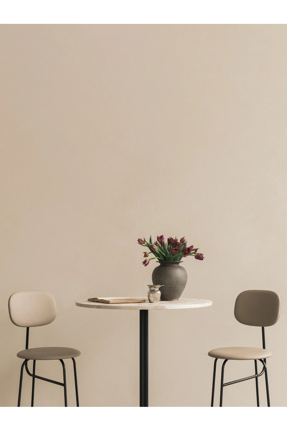 Minimalist Upholstered Bar Chair | Audo Copenhagen Afteroom | Oroa.com