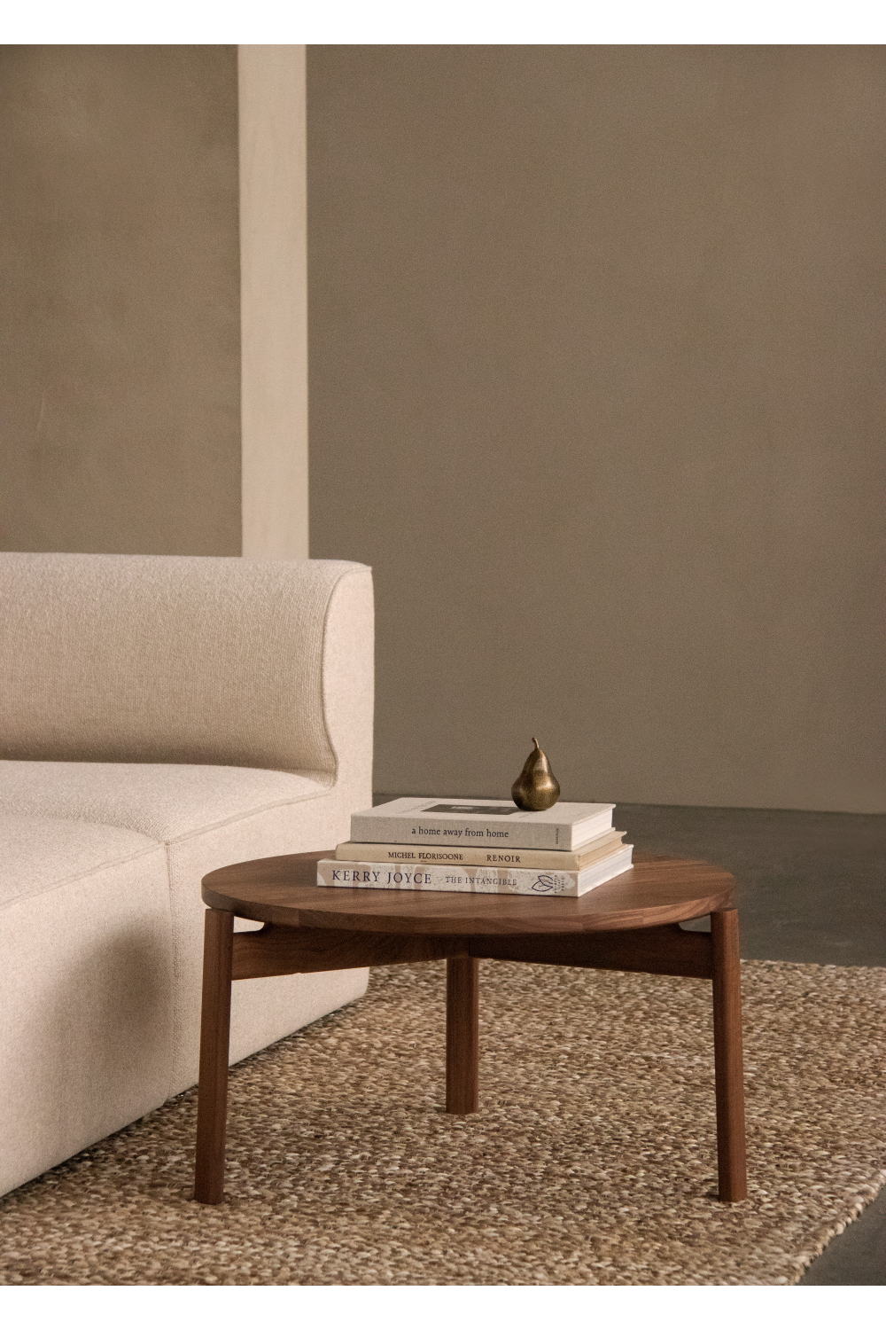 Round Wooden Lounge Table | Audo Copenhagen Passage | Oroa.com