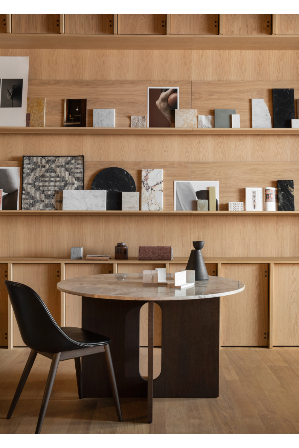 Black Side Dining Chair | Audo Copenhagen Harbour | Oroa.com