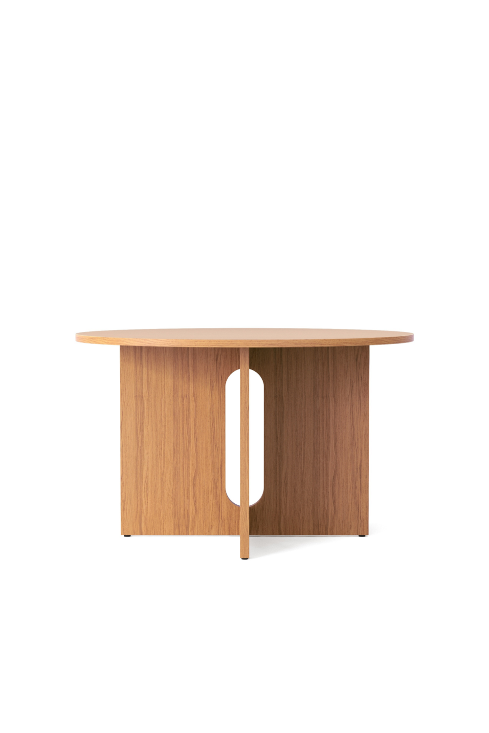 Intersecting-Base Round Dining Table | Audo Copenhagen Androgyne | Oroa.com