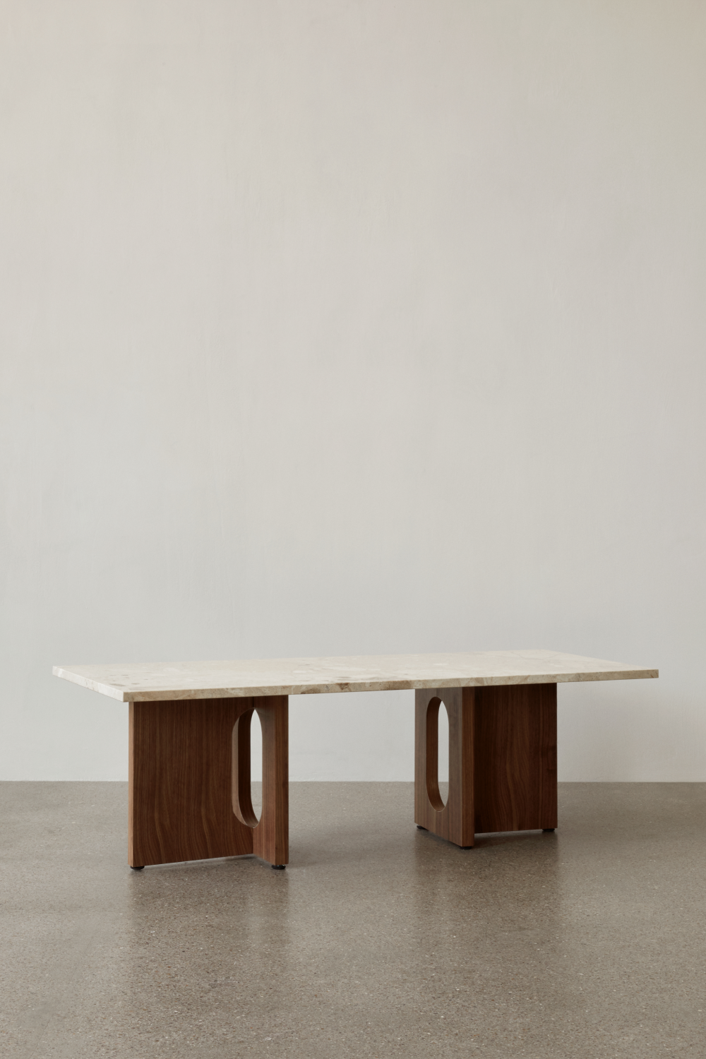 Intersecting-Base Lounge Table | Audo Copenhagen Androgyne | Oroa.com