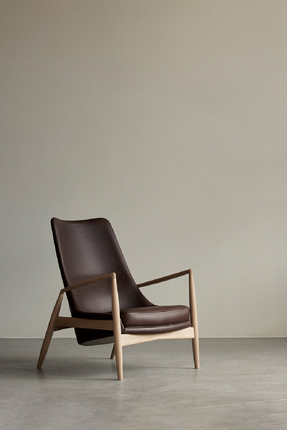 High-Back Upholstered Lounge Chair | Audo Copenhagen The Seal | Oroa.com