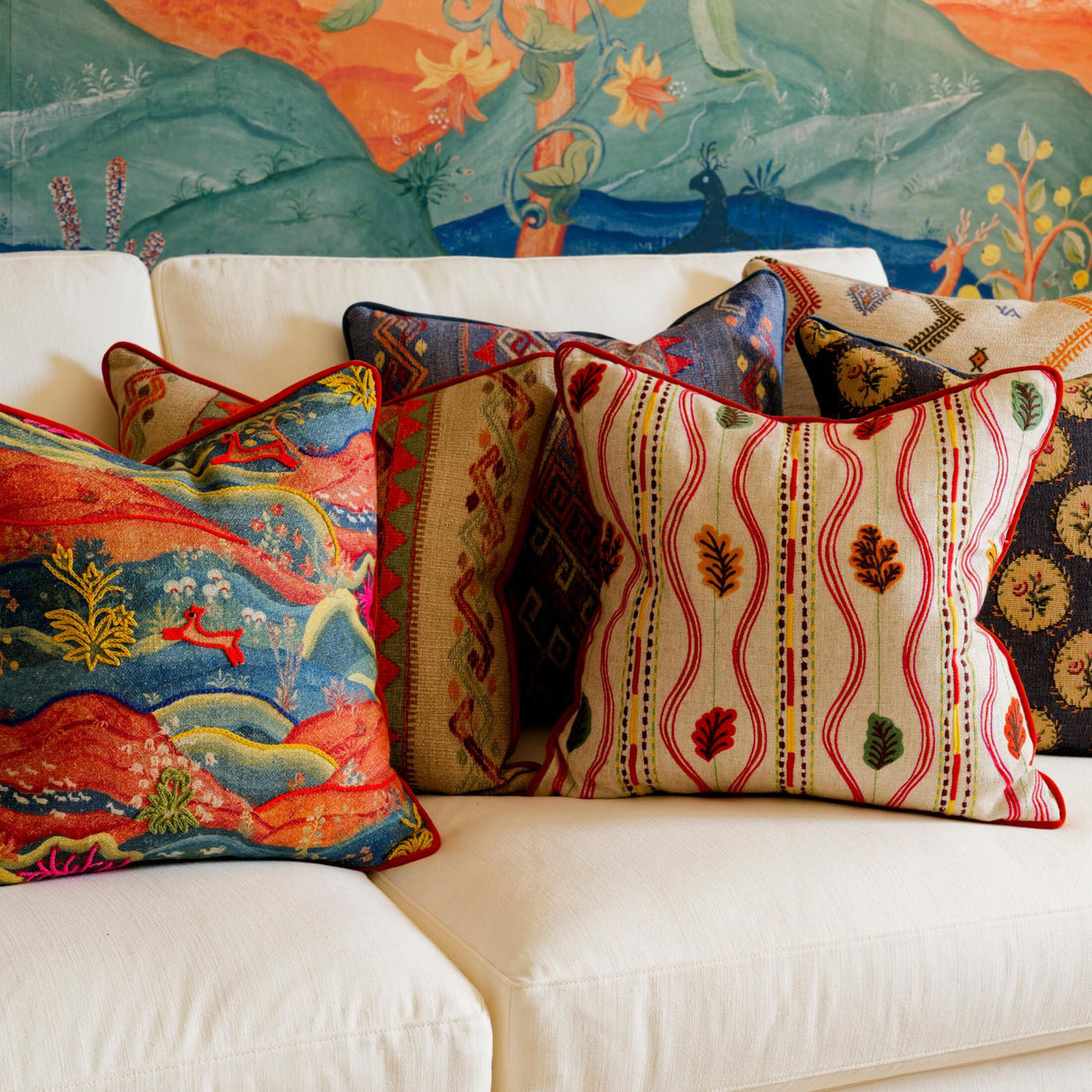 Embroidered Oak Leaves Cushion | Oroa.com