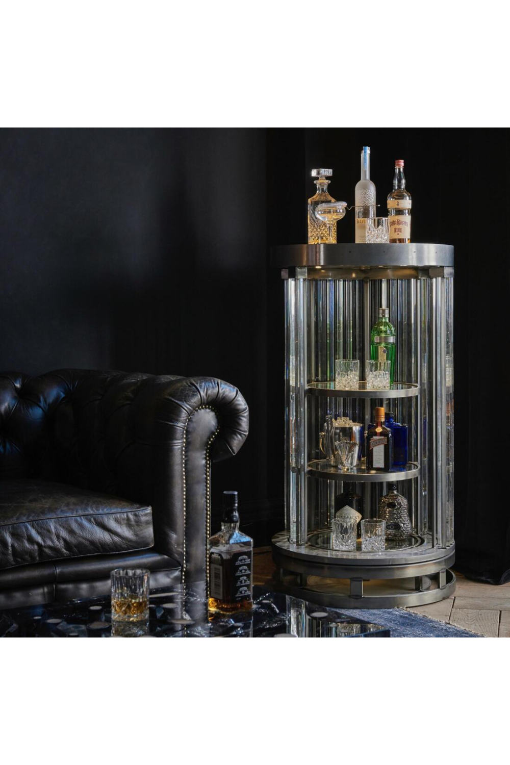 Cylindrical Glass Wine Cabinet | Oroa.com