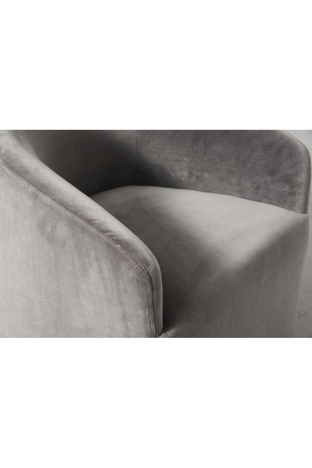 Velvet Tub Dining Chair | Andrew Martin Alto | Oroa.com