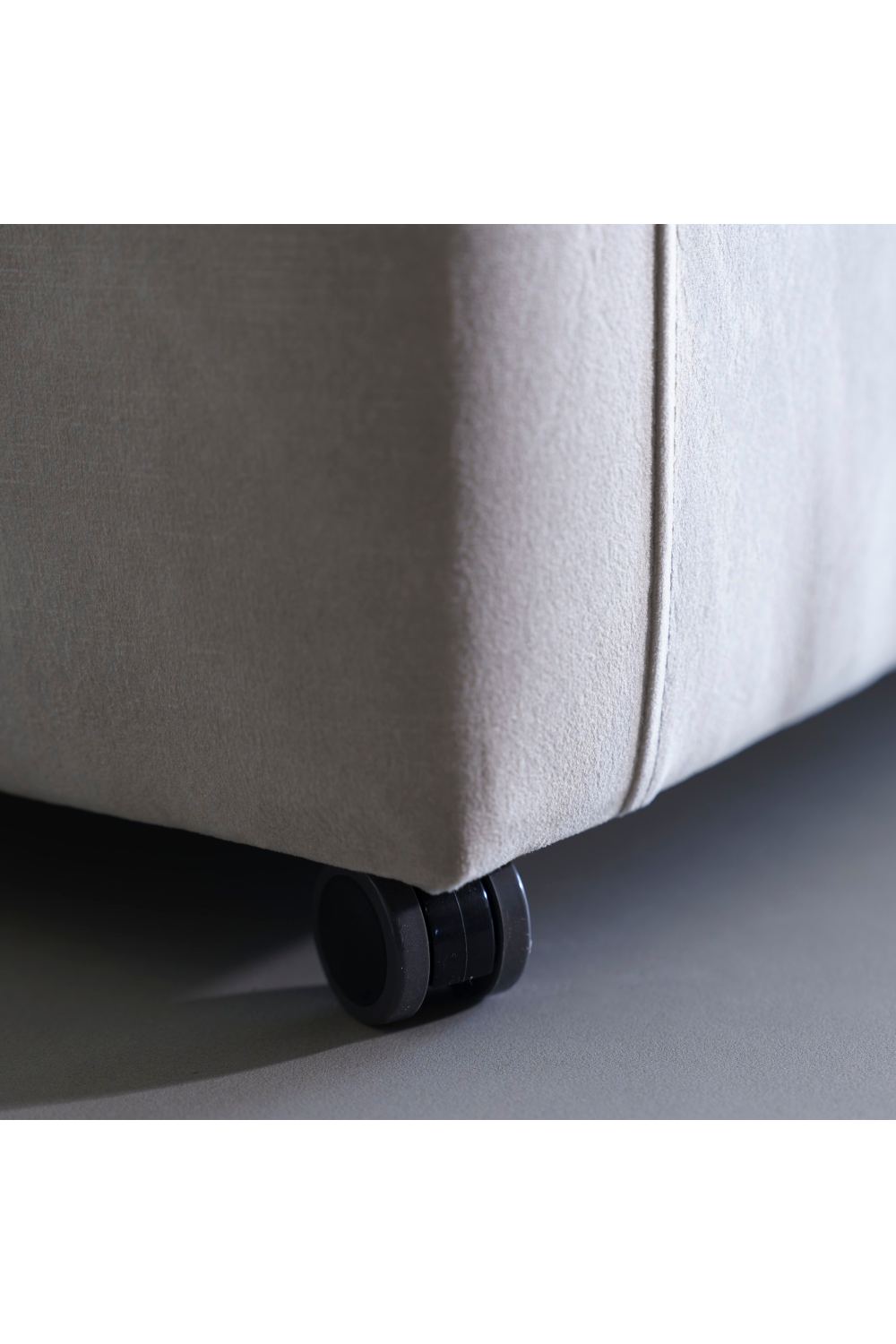 Velvet Tub Dining Chair | Andrew Martin Alto | Oroa.com