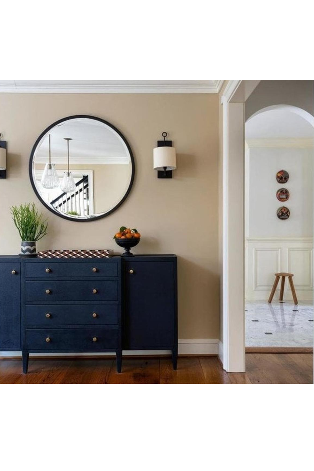 White Linen Wall Lamp | Andrew Martin Aspen | Oroa.com