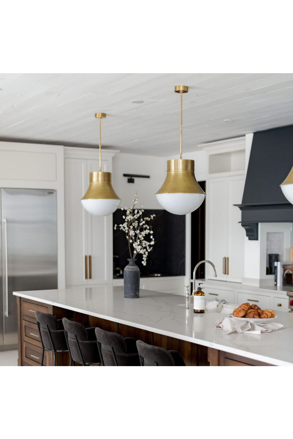 Curved Metal Pendant Lamp | Andrew Martin Precision | Oroa.com