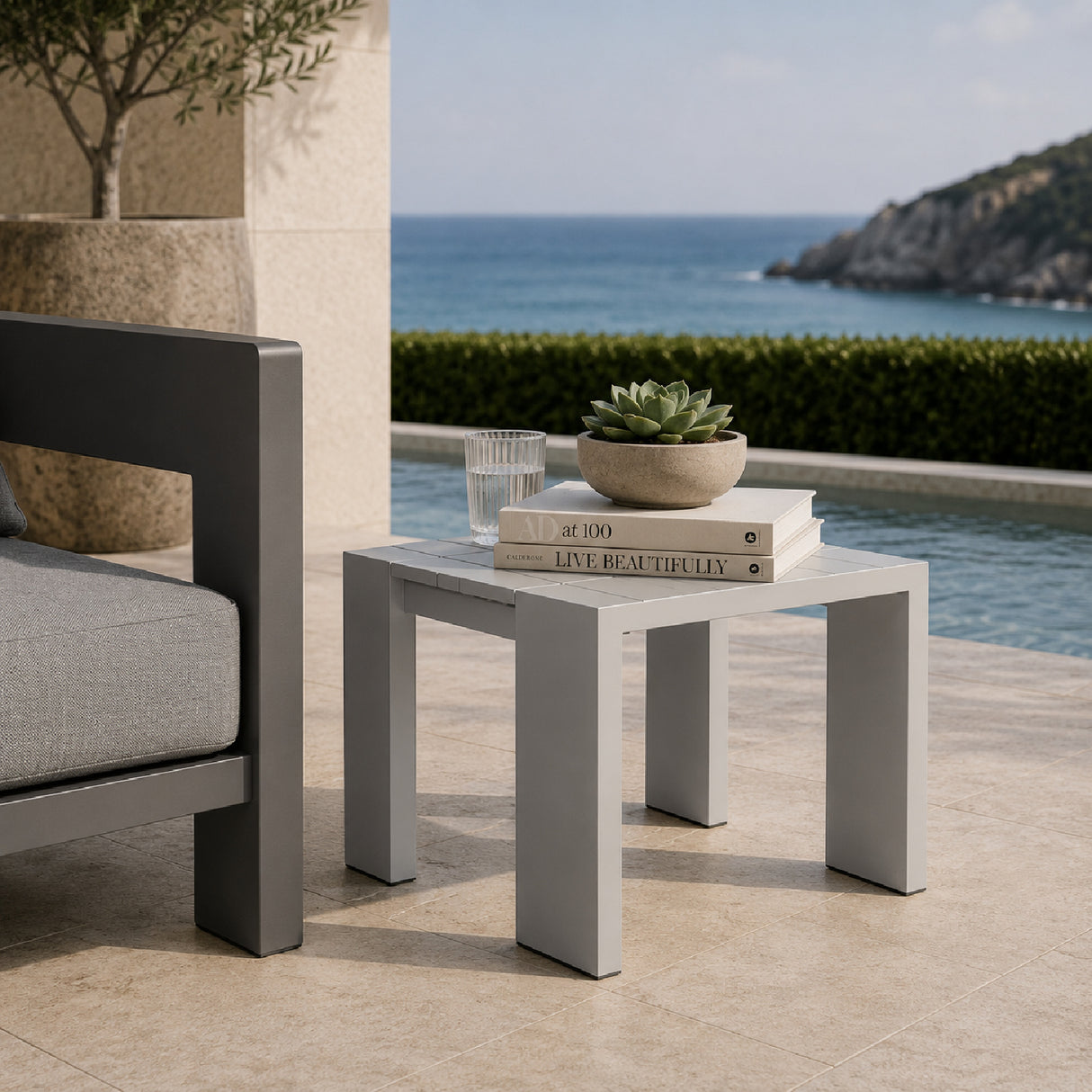 Slatted Wood Outdoor Side Table | Oroa.com