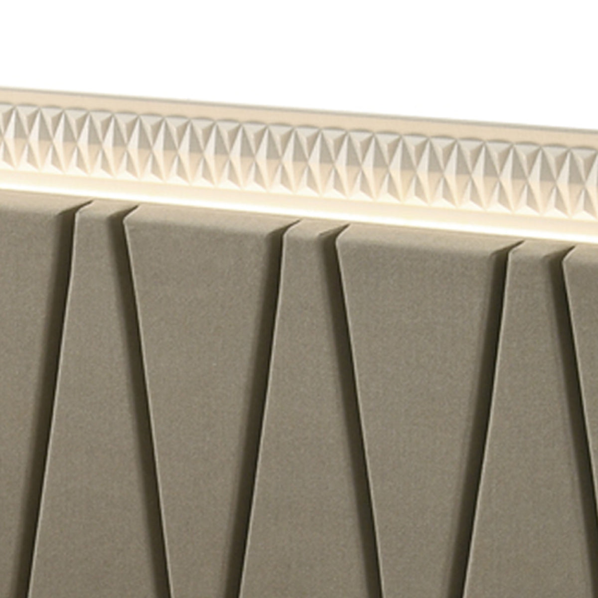 Stanley Modern Upholstered Queen Bed | OROA