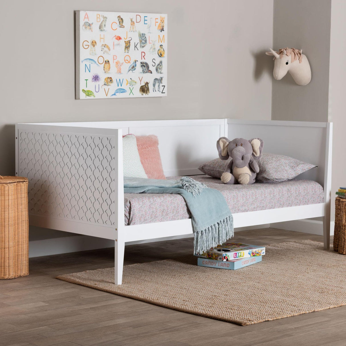 Modern European furniture - Modern Wood Daybed - www.oroa.com