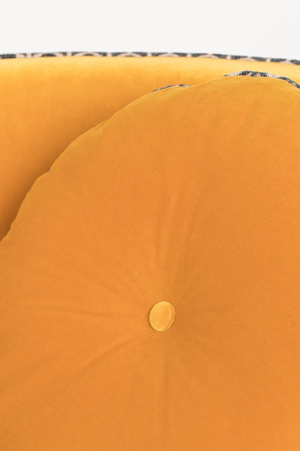 Velvet Swivel Lounge Chair | Oroa.com