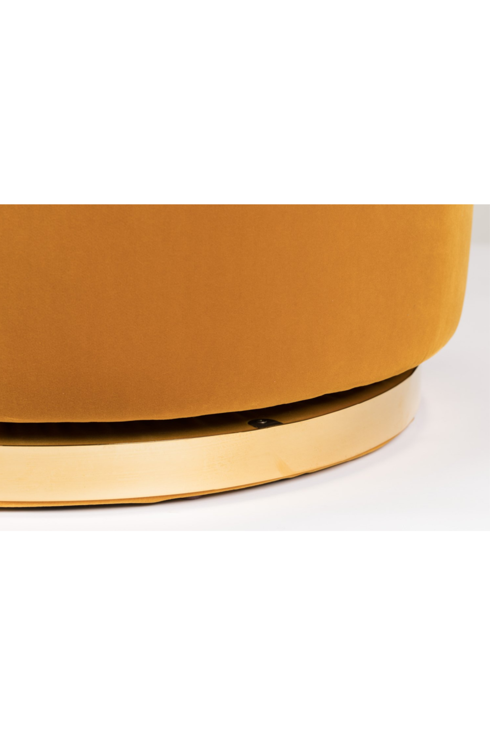 Velvet Swivel Lounge Chair | Oroa.com