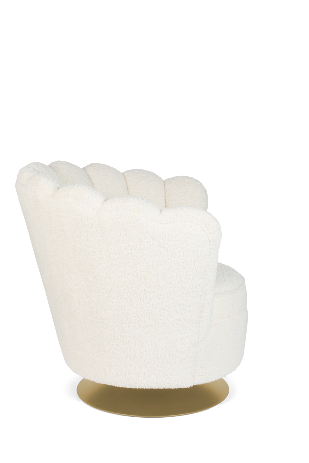 Modern Scalloped Lounge Chair | Bold Monkey | OROA.com