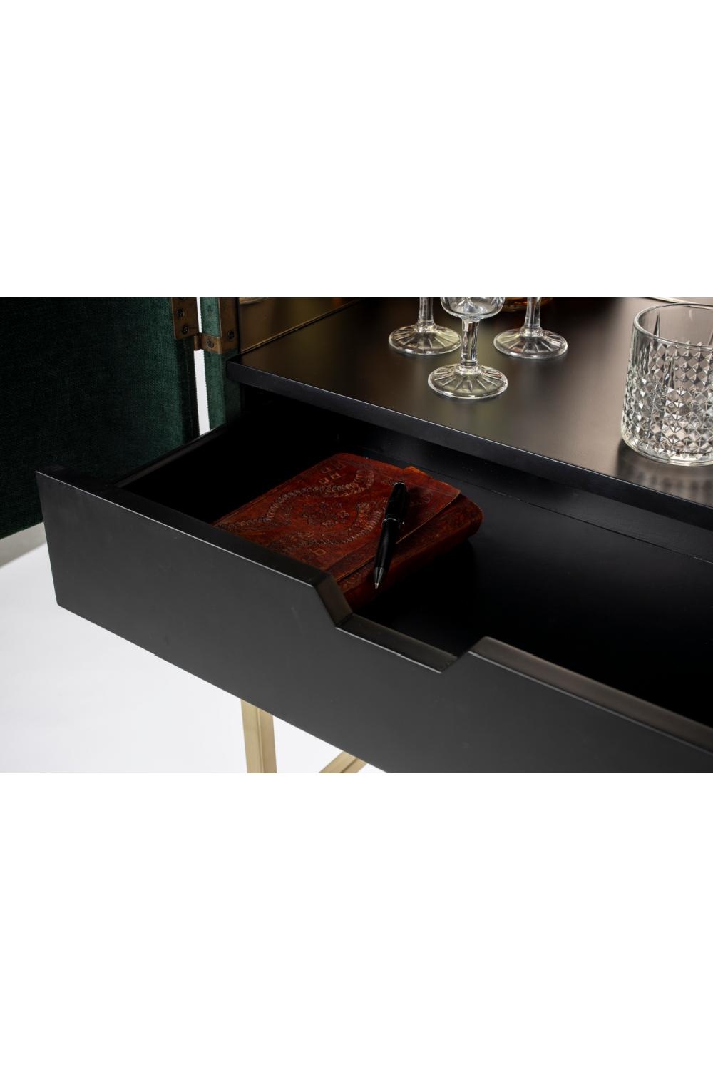 2-Door Mirrored Wine Cabinet | Oroa.com