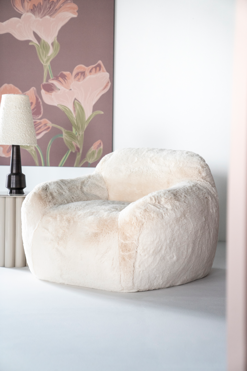 Modern Minimalist Lounge Chair | Oroa.com