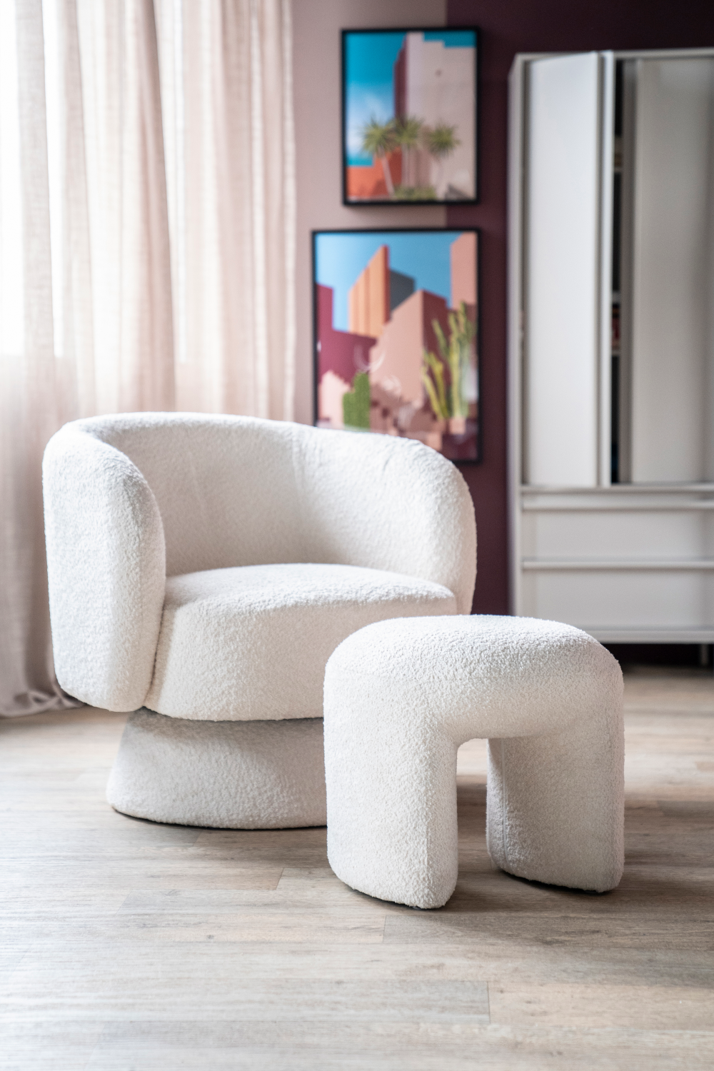 Modern Accent Chair | Oroa.com