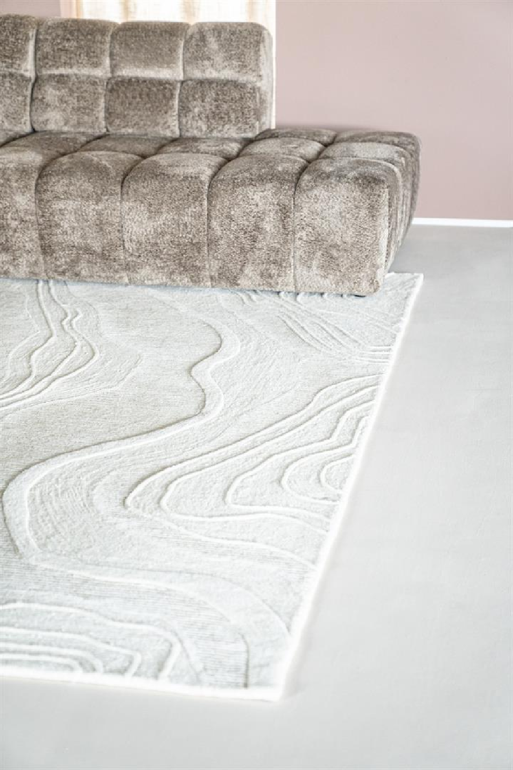 White Swirl Wool Carpet | Oroa.com