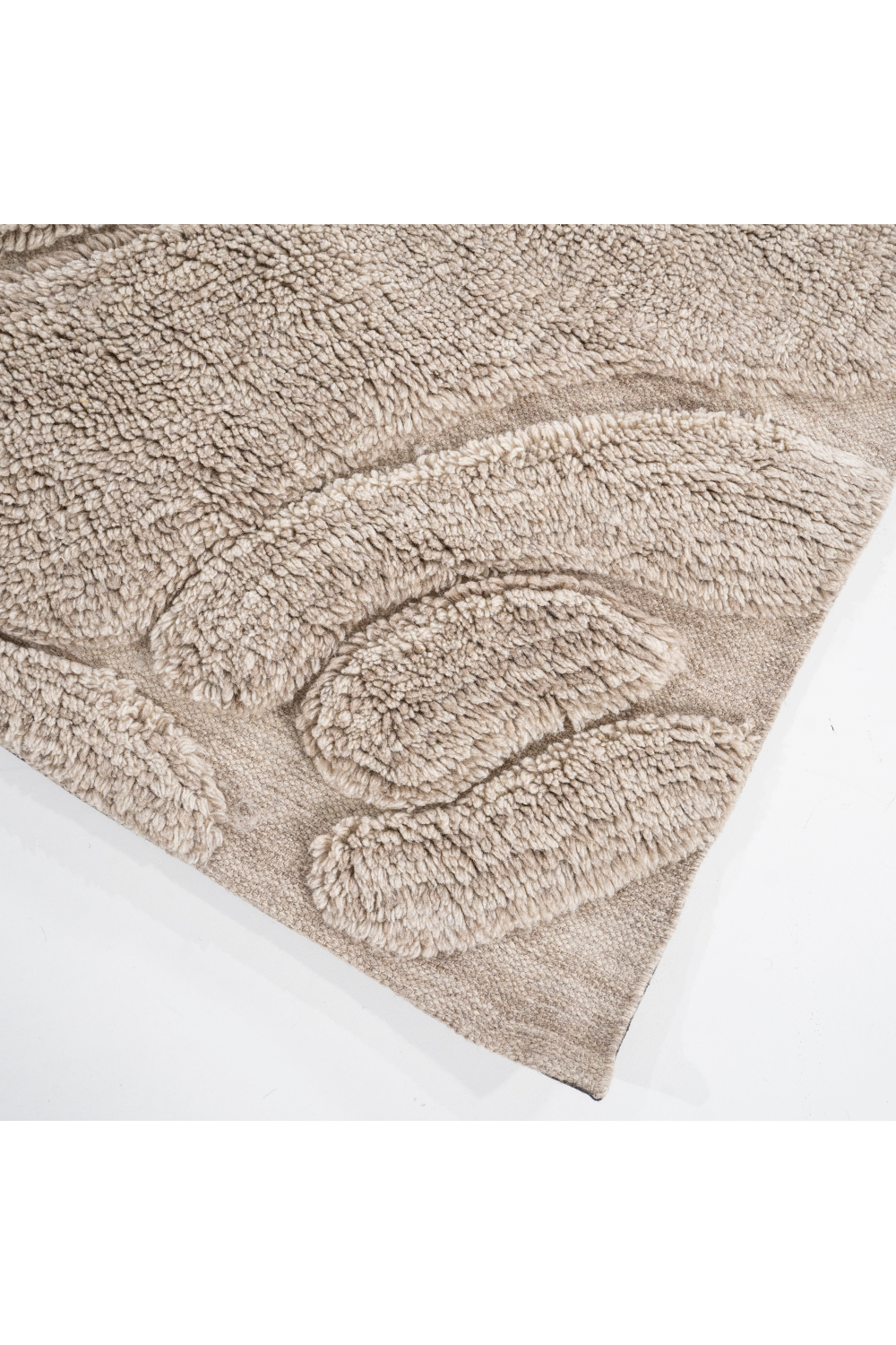 Taupe Wool Blend Carpet | Oroa.com