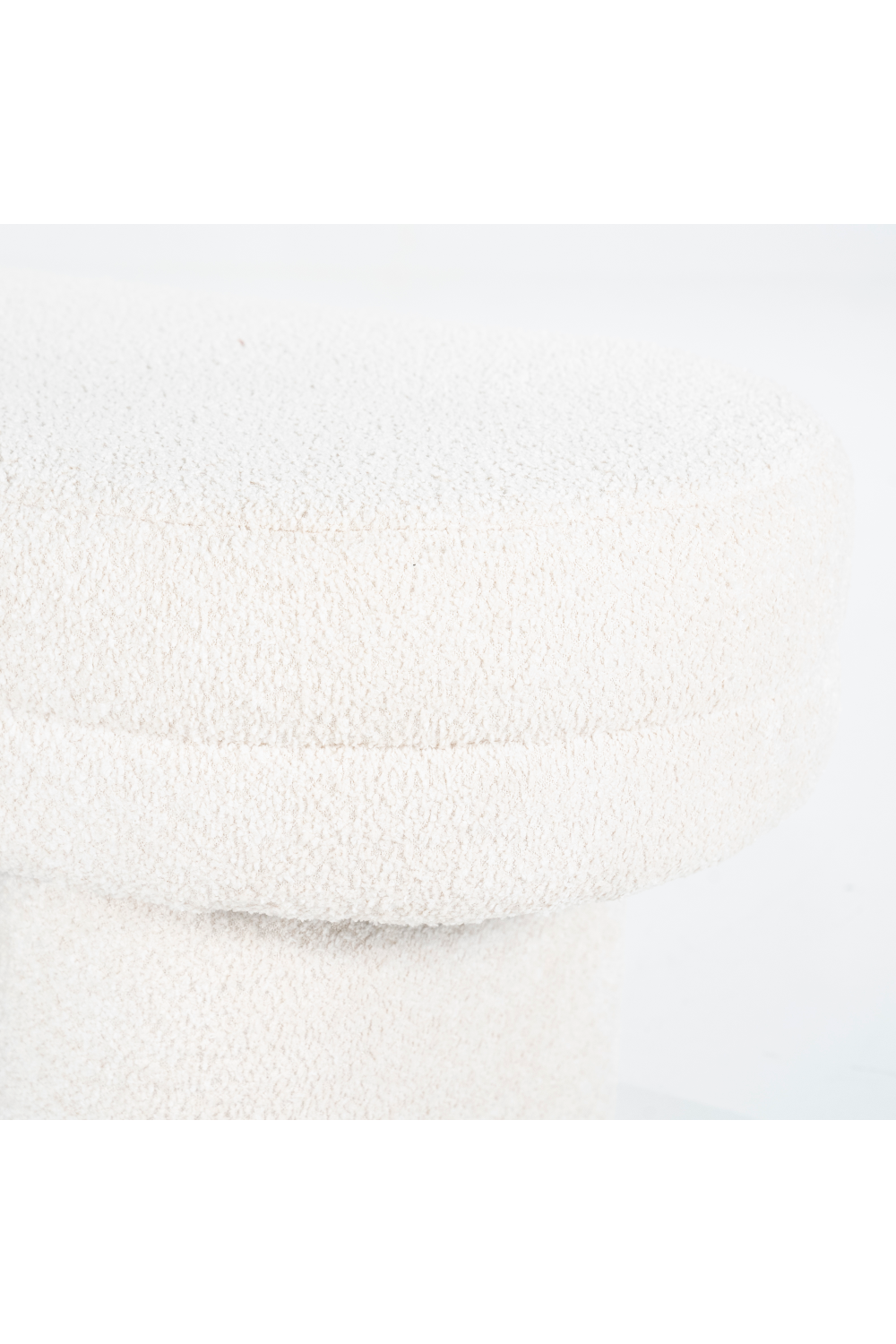 Upholstered Oval Bench | Oroa.com
