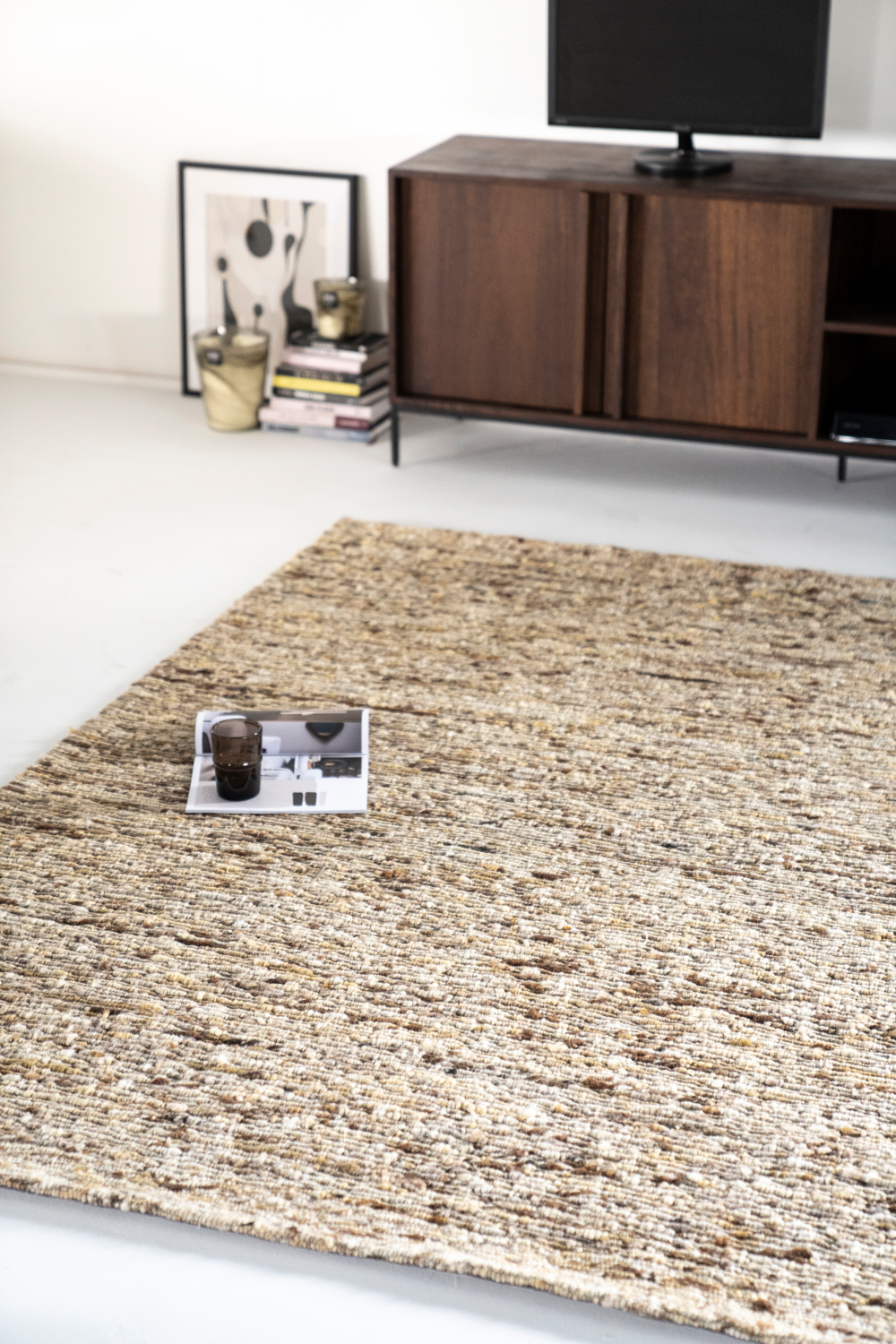 Wool Minimalist Rug 6' x 10' | Oroa.com