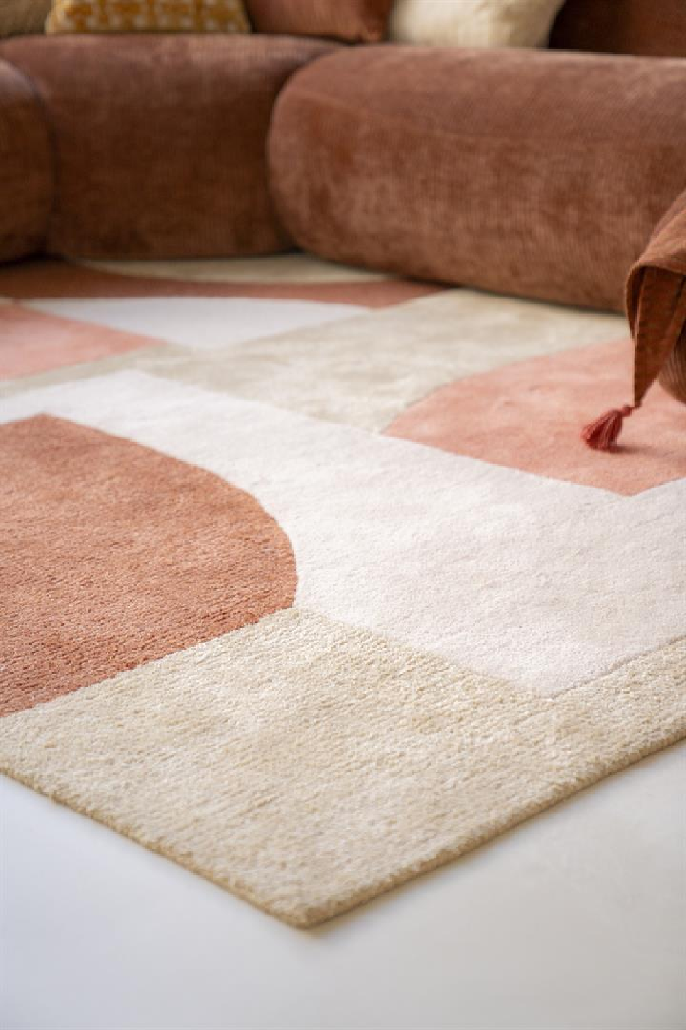 Patterned Wool Rug 6' x 10' | Oroa.com