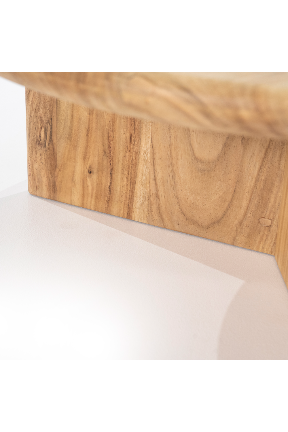 Round Wooden Coffee Table L | Oroa.com