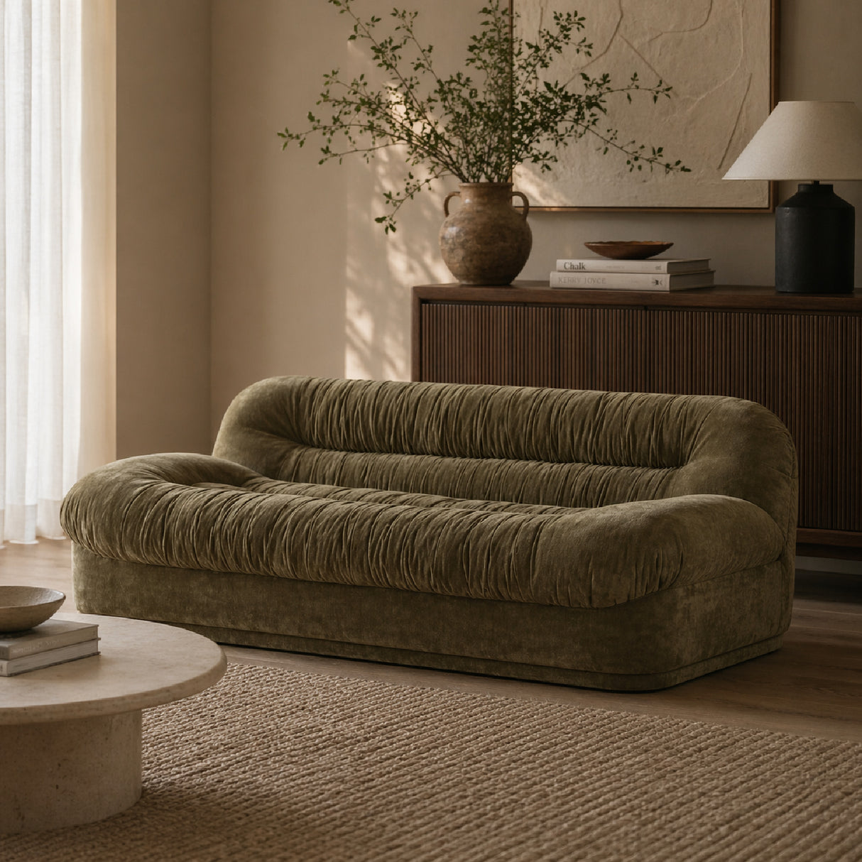 Fully-Upholstered Wrinkled Sofa | Oroa.com