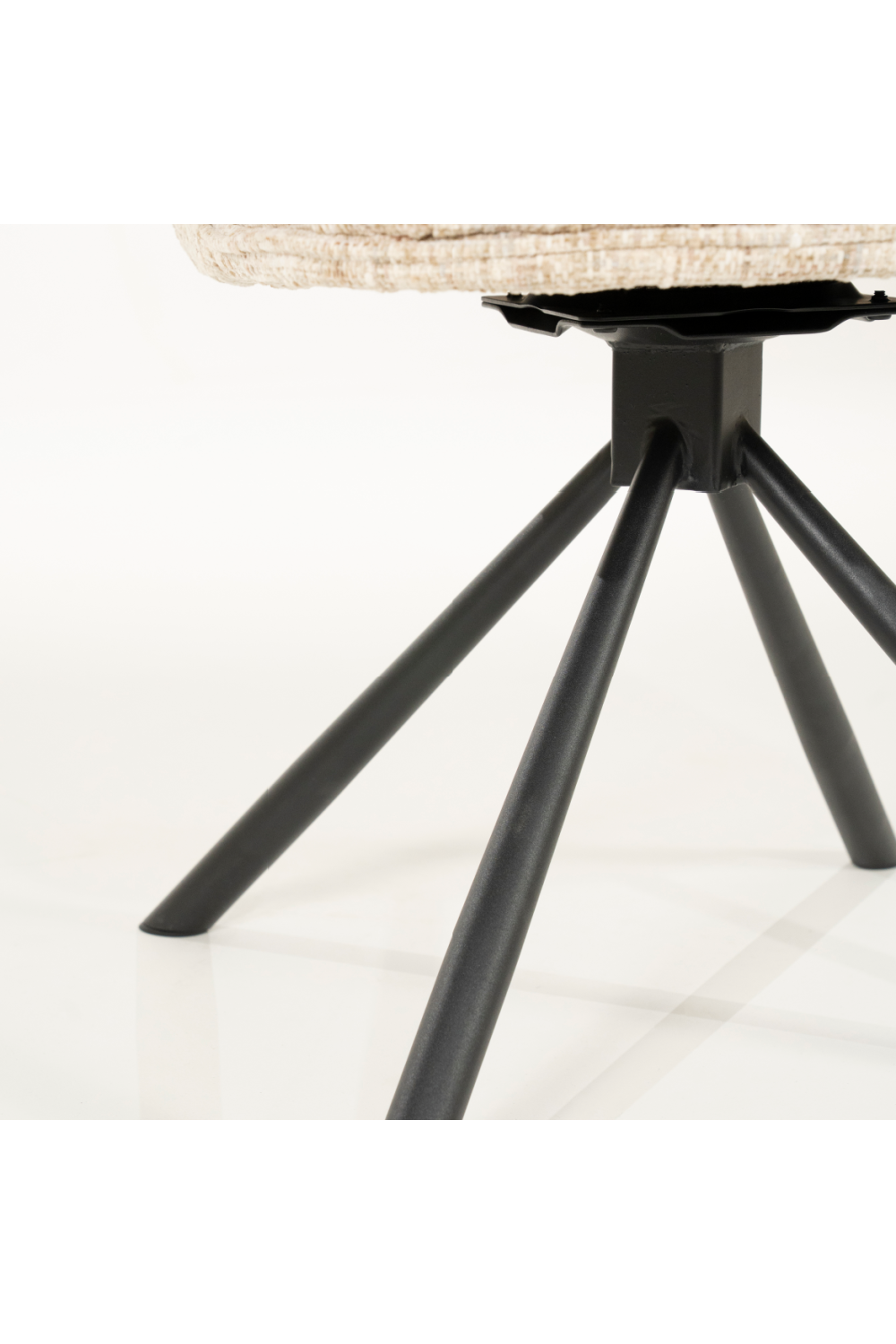 Starburst Base Dining Chair | Oroa.com
