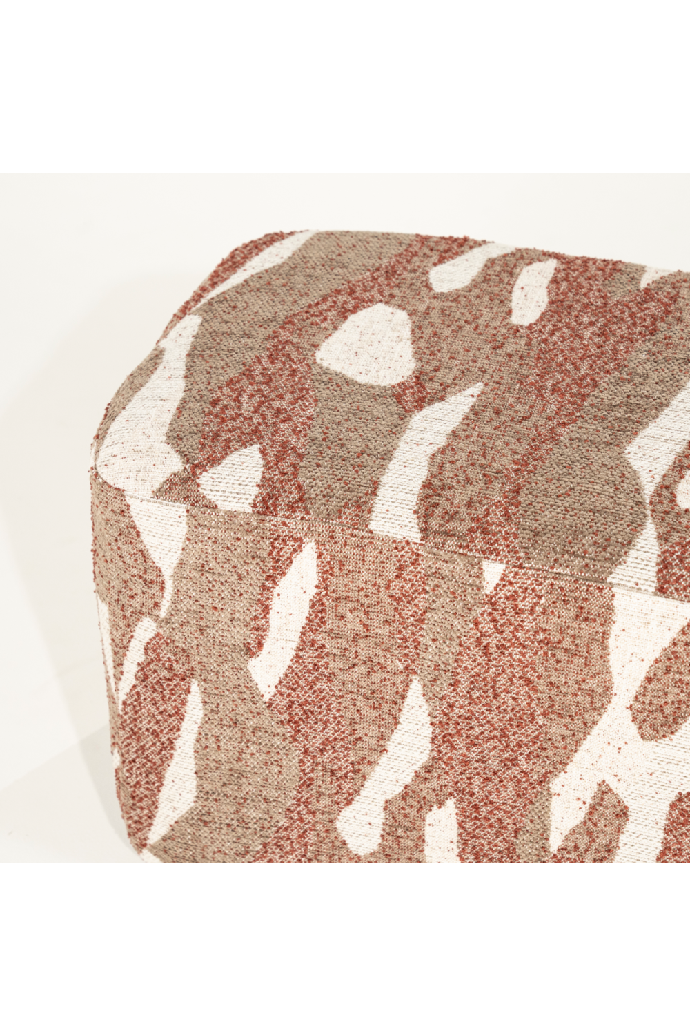 Square Tufted Lounge Chair | By-Boo Hive | Oroa.com